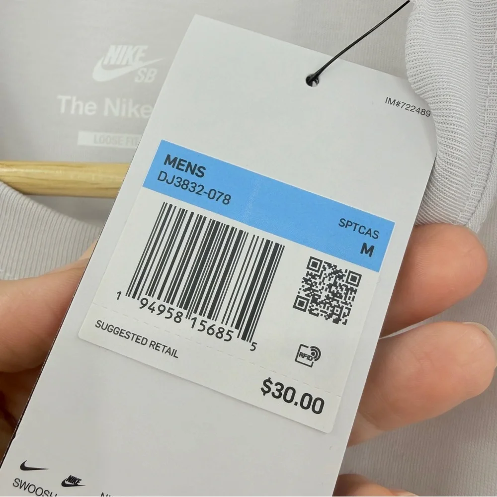Nike SB Force Skate White and Teal Short Sleeve Loose Fit Streetwear Tee‎ Medium